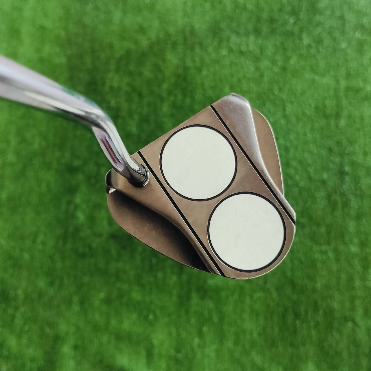 🔥 ลดล้างสต๊อค พลาดไม่ได้ 🔥 🏌️ PUTTER ODYSSEY 2-BALL V-LINE WHITE ICE ความยาว 34 นิ้ว เป็นรุ่นที่นิยมมาก ไม้กอล์ฟพรีเมี่ยมมือสอง ของแท้ By NakaraLuxurious