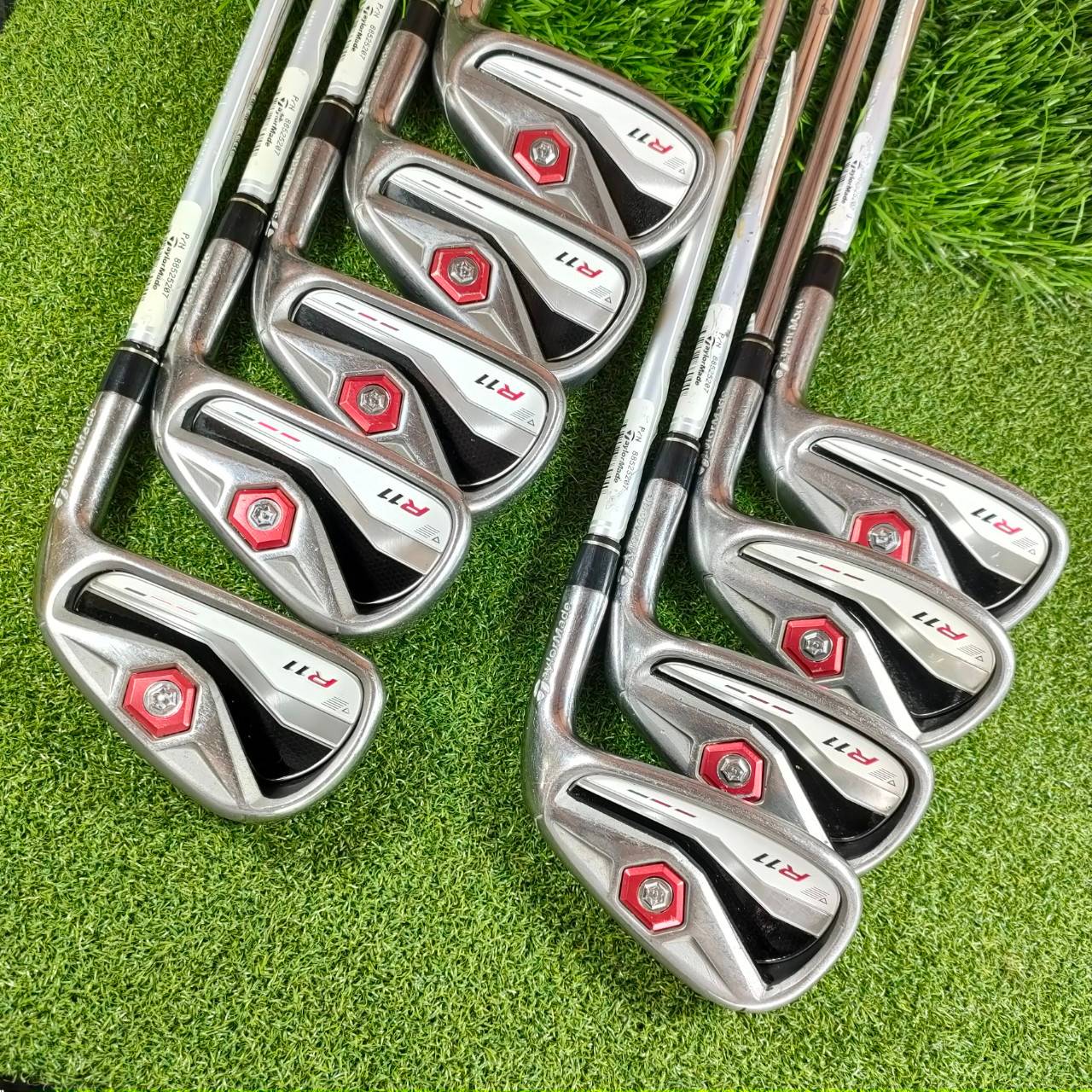 ชุดเหล็ก TAYLORMADE R11 มีเหล็ก 4 - PW AW SW สภาพสวยเลยครับ ตีดี ตีง่าย ตีไกลครับ สวยๆนานๆเข้ามา