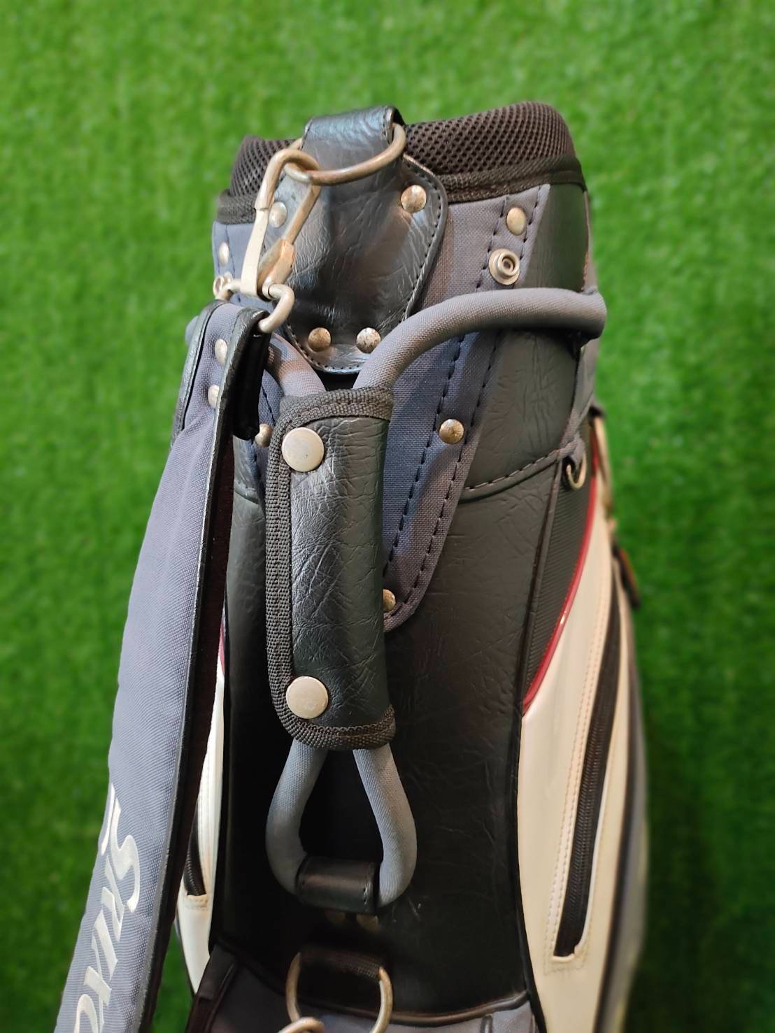 ถุงกอล์ฟ SRIXON