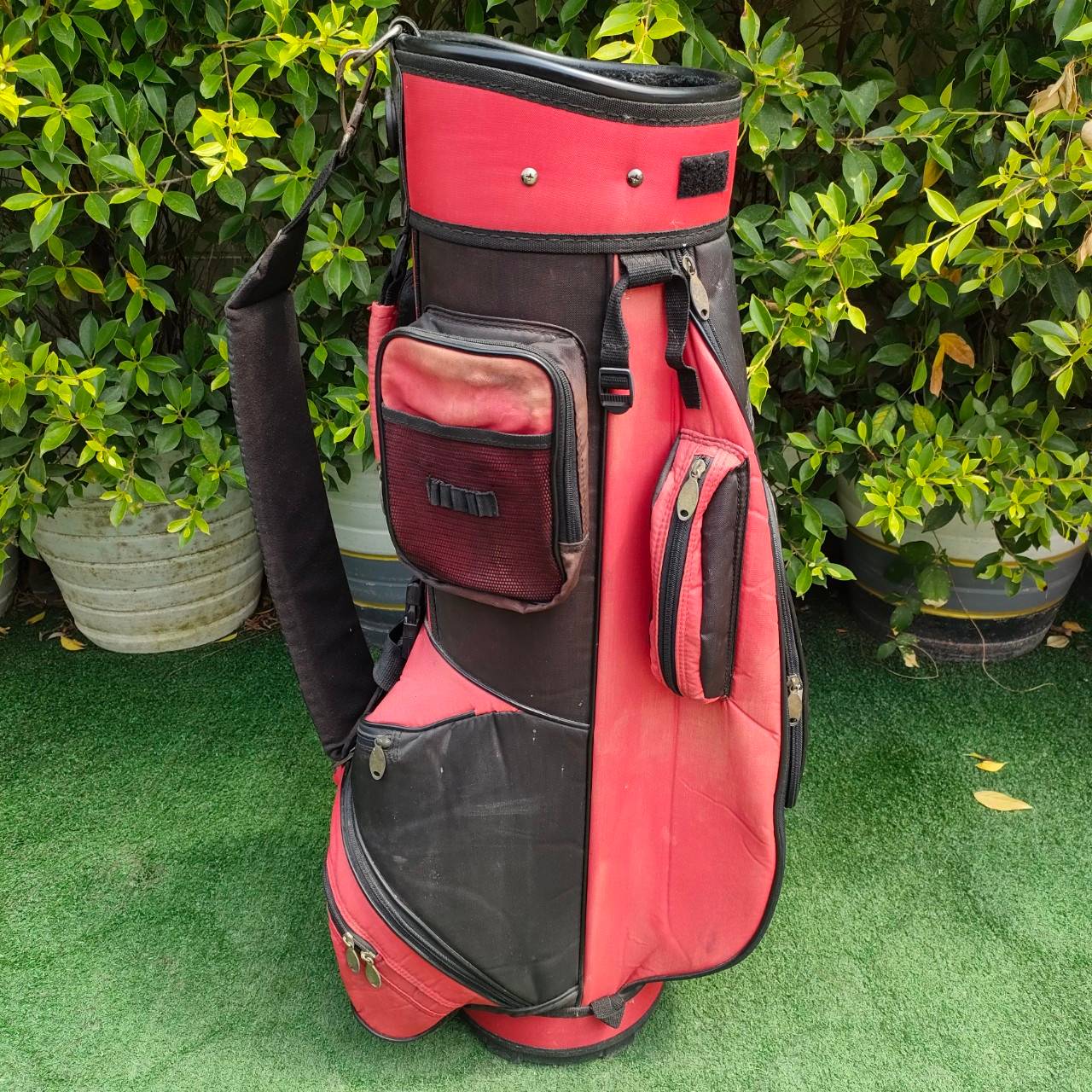 ถุงกอล์ฟ BULLET มือสอง พร้อมใช้งาน