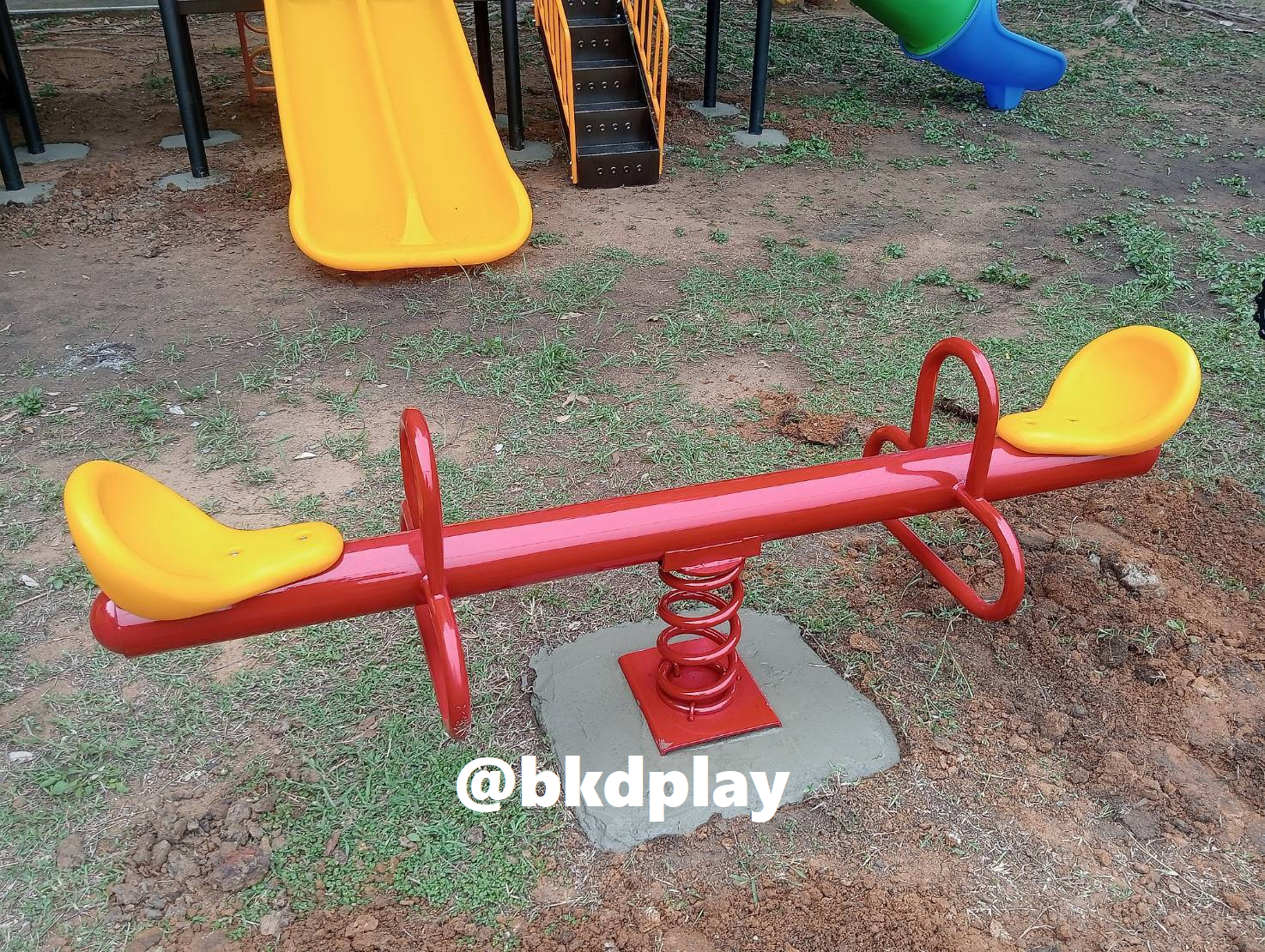 ไม้กระดกสปริง 2 ที่นั่ง เครื่องเล่น, สพฐ., งบประชารัฐ, โรงเรียน, ศูนย์พัฒนาเด็กเล็ก