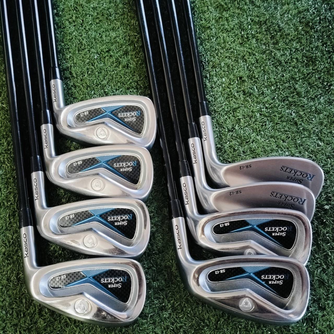 ชุดเหล็ก KASCO SUPER ROCKETS SR-i2 มีเหล็ก 5 6 7 8 9 P เเละมี WEDGE ใบเบลด มาให้แล้วอีกสองตัวคือ A52 และ S56 ค่ะ ไม้กอล์ฟพรีเมี่ยมมือสอง ของแท้ By NakaraLuxurious