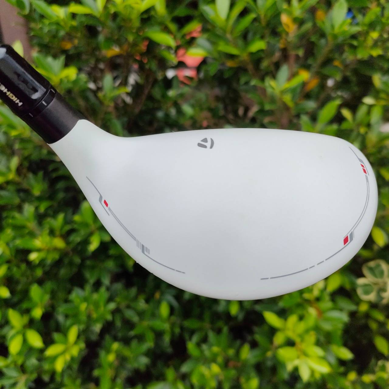 UT 4 TAYLORMADE RESCUE ก้าน ALDILA RESCUE FLEX S องศา 21 เป็นตัว Rescue ที่ดีสมบูรณ์ที่สุด ของ taylormade ครับ