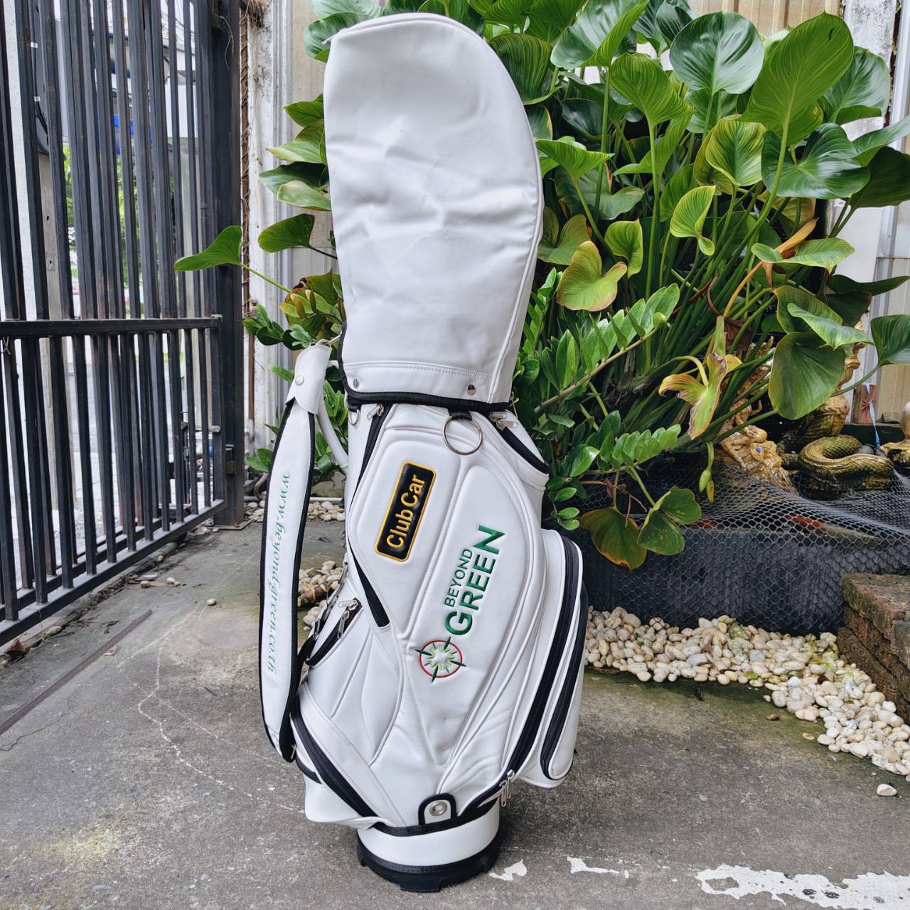 ถุงกอล์ฟ CLUB CAR มือสอง – BEYOND GREEN สภาพดี พร้อมใช้งาน ลงสนามได้ทันที