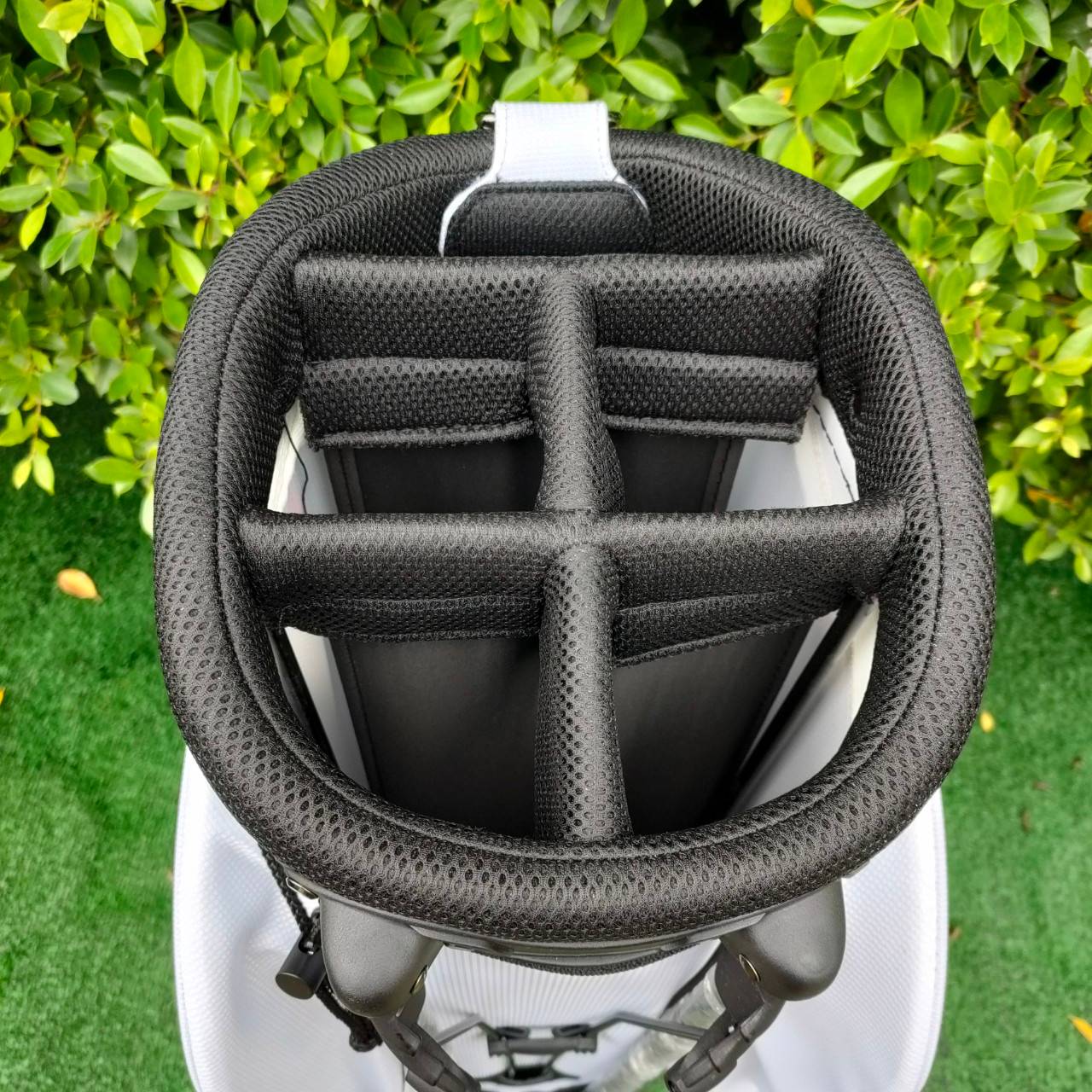 ถุงกอล์ฟ YAMAHA ขาตั้ง ของใหม่!! ส่งตรงจากญี่ปุ่น สวยมาก มีสายสะพายครบ มือหนึ่ง ของแท้ BY NakaraLuxurious