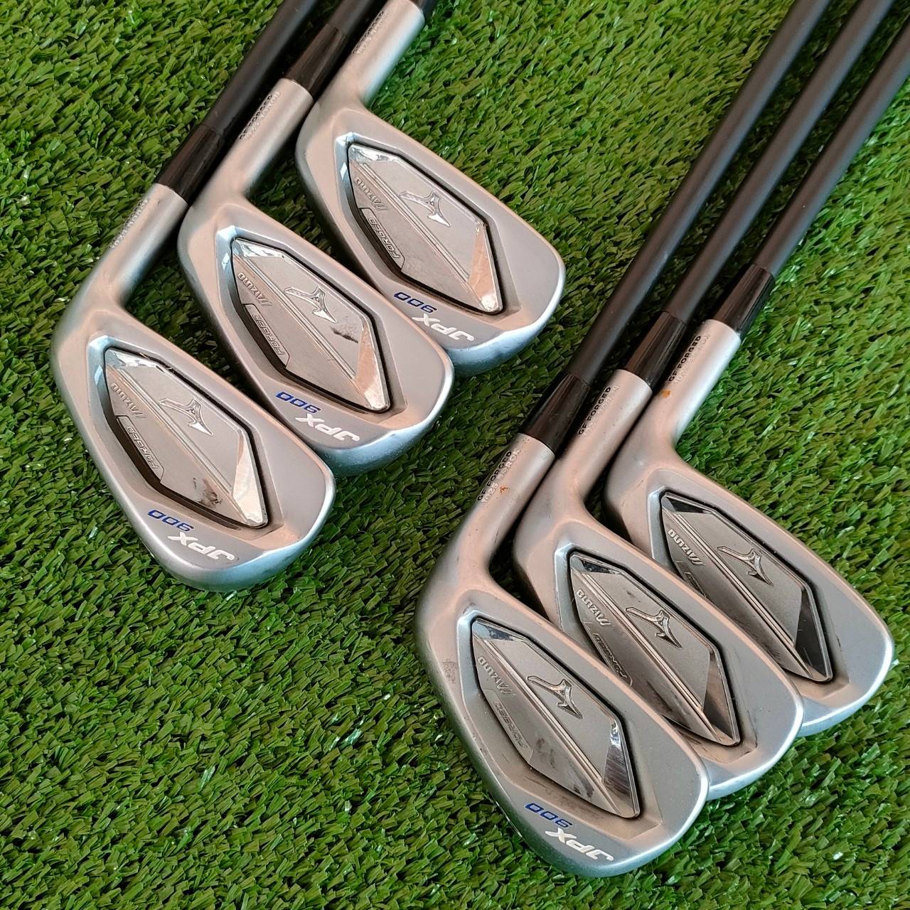 ชุดเหล็ก MIZUNO JPX900 GF FORGED สุดพรีเมี่ยม ทั้งตีง่าย และฟีลลิ่งสุดนุ่ม มีเหล็ก 5 - 9 เเละ PW ก้าน PROJECT X LZ FLEX R ก้านดีมากๆ แค่ก้านทั้งชุดก็คุ้มแล้ว