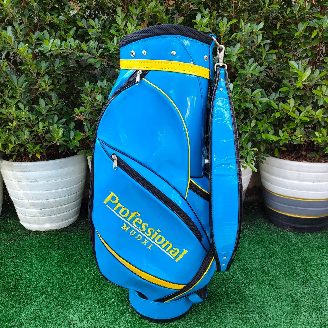 ถุงกอล์ฟ KASCO PROFESSIONAL MODEL มือสอง สภาพสวยเดิม หนังแก้วสีฟ้า ราคาพิเศษที่สุดแน่นอน!!!