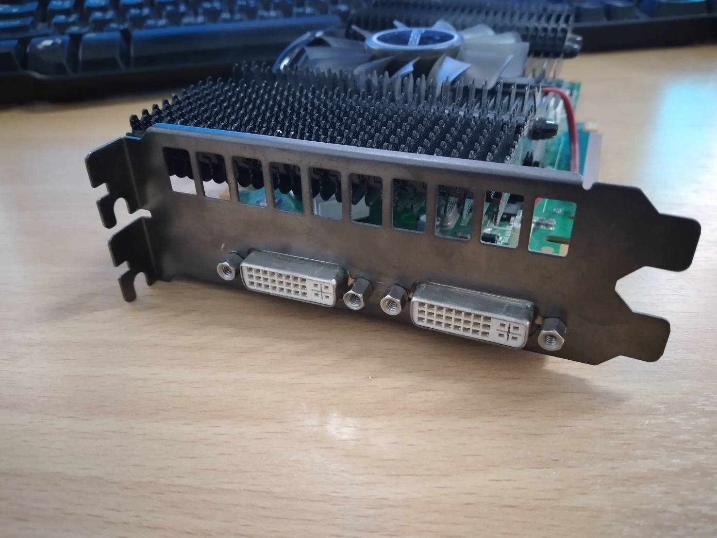 Leadtek WinFast GTS 250 1024MB GPU