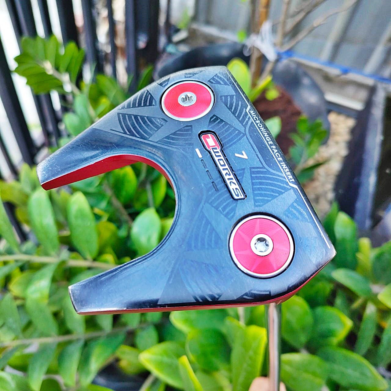 PUTTER ODYSSEY O WORKS #7 ความยาว 34 นิ้ว มี COVER เดิม ที่สุดของแจ้!!! เบอร์ 7 กำลังฮิตที่สุด ไม้กอล์ฟพรีเมี่ยมมือสอง ของแท้ By NakaraLuxurious