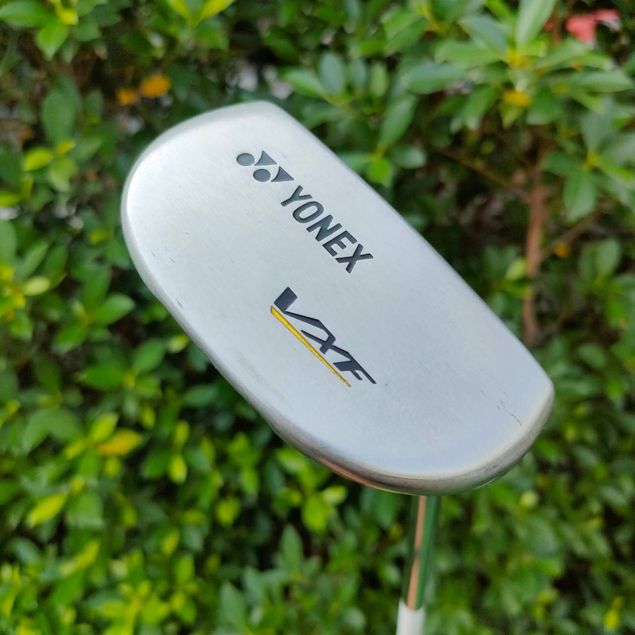 PUTTER YONEX VXF ความยาว 34 นิ้ว ก้าน YONEX VXF หน้านุ่ม พัตต์ง่าย ฟีลลิ่งดีมากๆ ทรงมอลเล็ต สภาพสวย MADE IN JAPAN