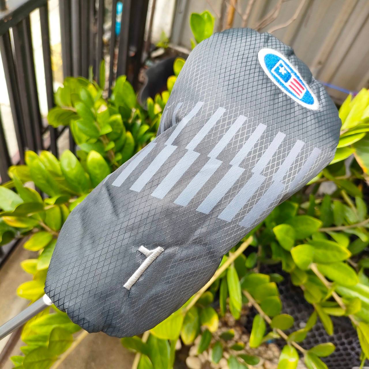 ** ไม้กอล์ฟสำหรับเด็ก ** DRIVER U.S.KIDS DV3 องศา 19 ความยาว 34 นิ้ว Size 51 ก้าน ULTRALIGHT WT-20S สำหรับน้องที่ความสูง 129-137 เซนติเมตร สภาพสวยมาก เดิมๆ มี COVER แท้เดิม ไม้กอล์ฟพรีเมี่ยมมือสอง ของแท้ By NakaraLuxurious