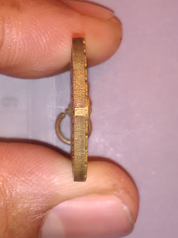 เหรียญ พระครู วิเชียร คุณาทร หลวงพ่อ ขอม วัด ปากเชียร นครศรีธรรมราช 200.-