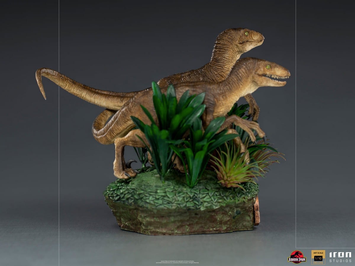 [สั่งจอง]Iron Studio 1/10 : Jurassic Park - Just The Two Raptors