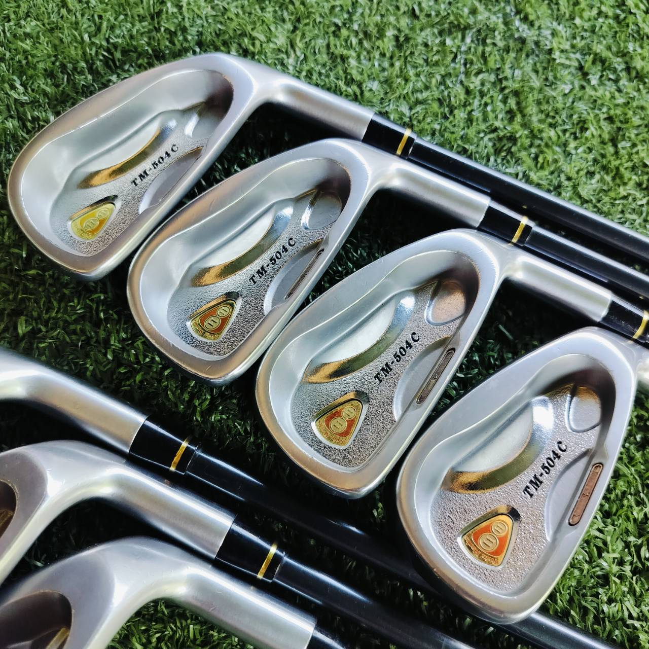 ***ไม้กอล์ฟผู้หญิงพรีเมี่ยม*** ชุดเหล็ก HONMA TM 504C ก้าน ARMRQ 846 FLEX L **1ดาว** เป็นก้านถักพรีเมี่ยมสูงสุดของญี่ปุ่น ไม้กอล์ฟพรีเมี่ยมมือสอง ของแท้ By NakaraLuxurious