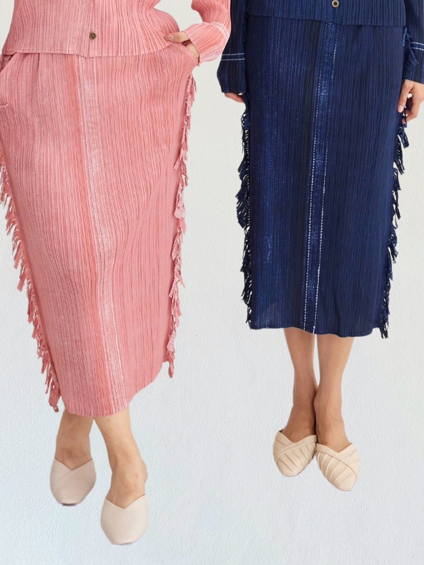 ปรับราคาลง20%!! ยาว 32นิ้ว! 2MUAY รุ่น GJO3067-9 กระโปรงพลีทคุณภาพ FRINGE TRIM DENIM PRINT PLEATED SKIRT 4 สี FREE SIZE