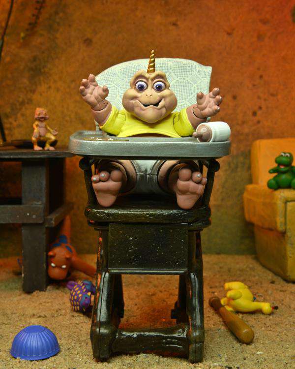 [สั่งจอง] NECA : Earl Sinclair & Baby Sinclair