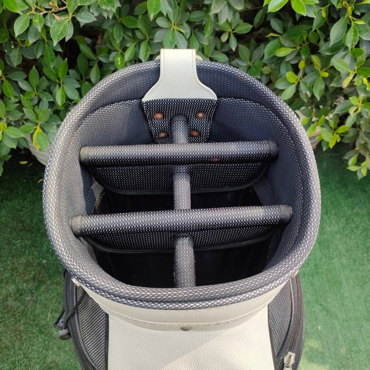 ถุงกอล์ฟ GREAT มือสอง ถุงใบใหญ่ 9 นิ้ว ถุง TOUR สวยวัสดุดีมาก น่าใช้มากๆ ราคาสุดพิเศษ