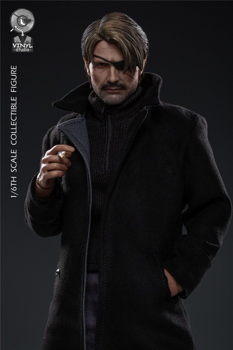 [สั่งจอง] VINYL Studio #002 1/6 Scale Black Kaiser
