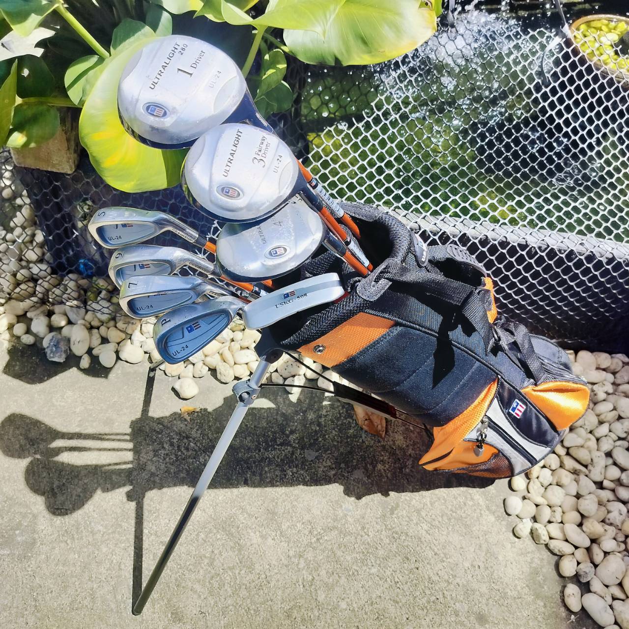 ** ไม้กอล์ฟสำหรับเด็ก ** FULLSET U.S KIDS GOLF ULTRALIGHT 280 UL-24 สำหรับน้องความสูง 120 เซน + - ** หัวไม้มีลอยที่กระดองตามรูปค่ะ ตีได้ดีปกติค่ะ ** ไม้กอล์ฟพรีเมี่ยมญี่ปุ่นมือสอง By NakaraLuxurious