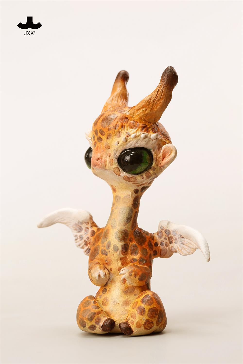 [สั่งจอง] JXK R2504 : Global Artists Series - Magical Elf Giraffe (Roshia Ilumi Forest)