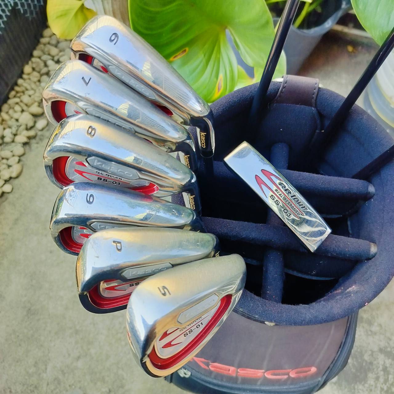 ไม้กอล์ฟครบชุด KASCO RR TOUR ครบชุดเดิมๆทุกอย่าง มี COVER หัวไม้ และ COVER PUTTER พร้อมถุง KASCO เป็นชุดคุณภาพจากประเทศญี่ปุ่นวัสดุพรีเมี่ยม ไม้กอล์ฟพรีเมี่ยมมือสอง ของแท้ By NakaraLuxurious