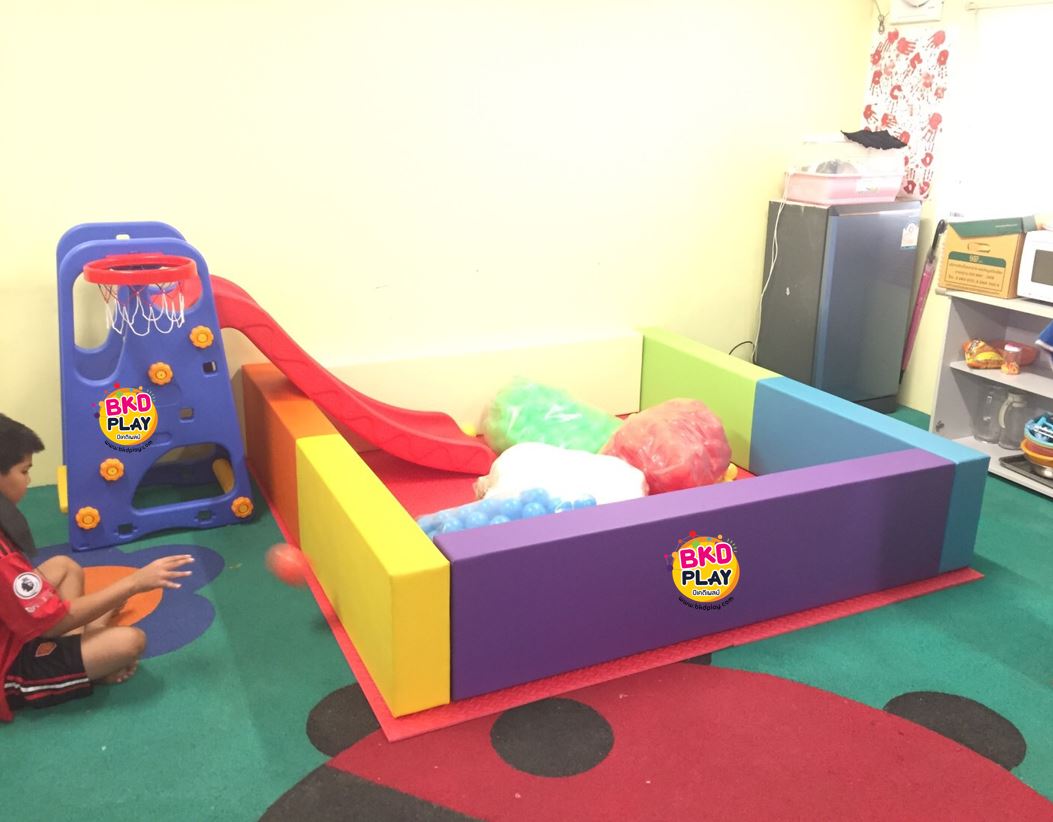 ส่งฟรี บ่อบอลสี่เหลี่ยม 4 ตร.ม. บ่อบอลหุ้มหนัง คอกกั้นเด็ก หนังpvc นุ่มนิ่ม ,รับทำบ้านบอลในห้าง Kid ZoneK