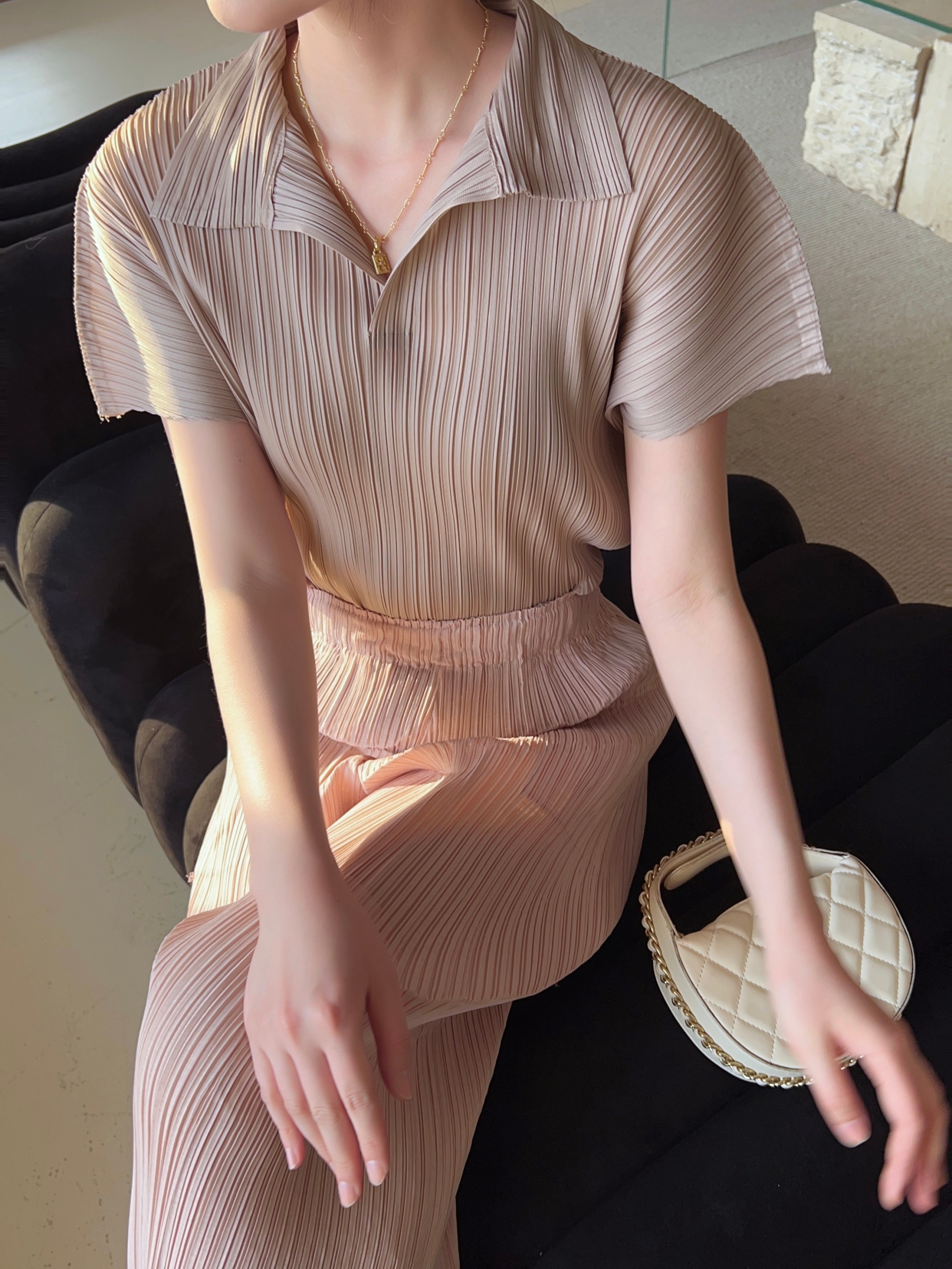 2MUAY รุ่น GJO3969 เสื้ออัดพลีทคุณภาพ BAT SLEEVE COLLAR PLEATED TOP 8 สี FREE SIZE