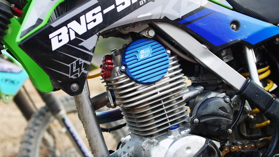ฝาปิดโซ่ราวลิ้น Super Zero V.1 KLX125 KLX140 KLX150BF - Green