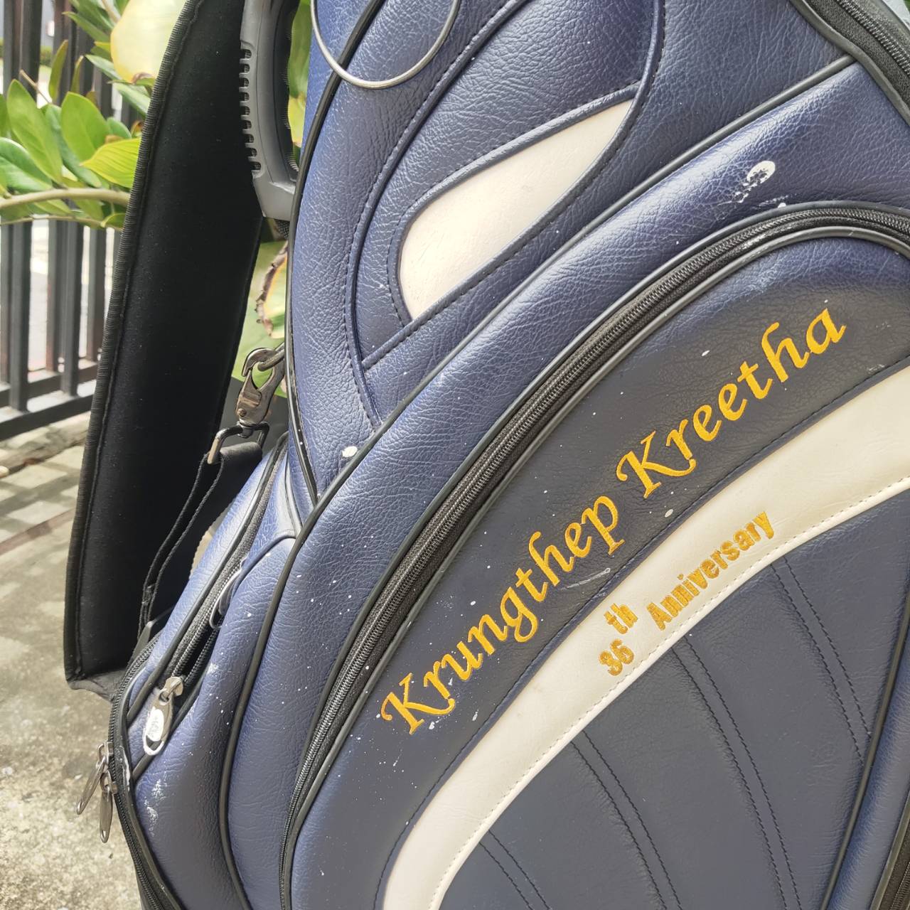 ถุงกอล์ฟกรุงเทพกรีฑา มือสอง ถุง TOUR ใบใหญ่ ใส่ไม้ได้ครบครัน