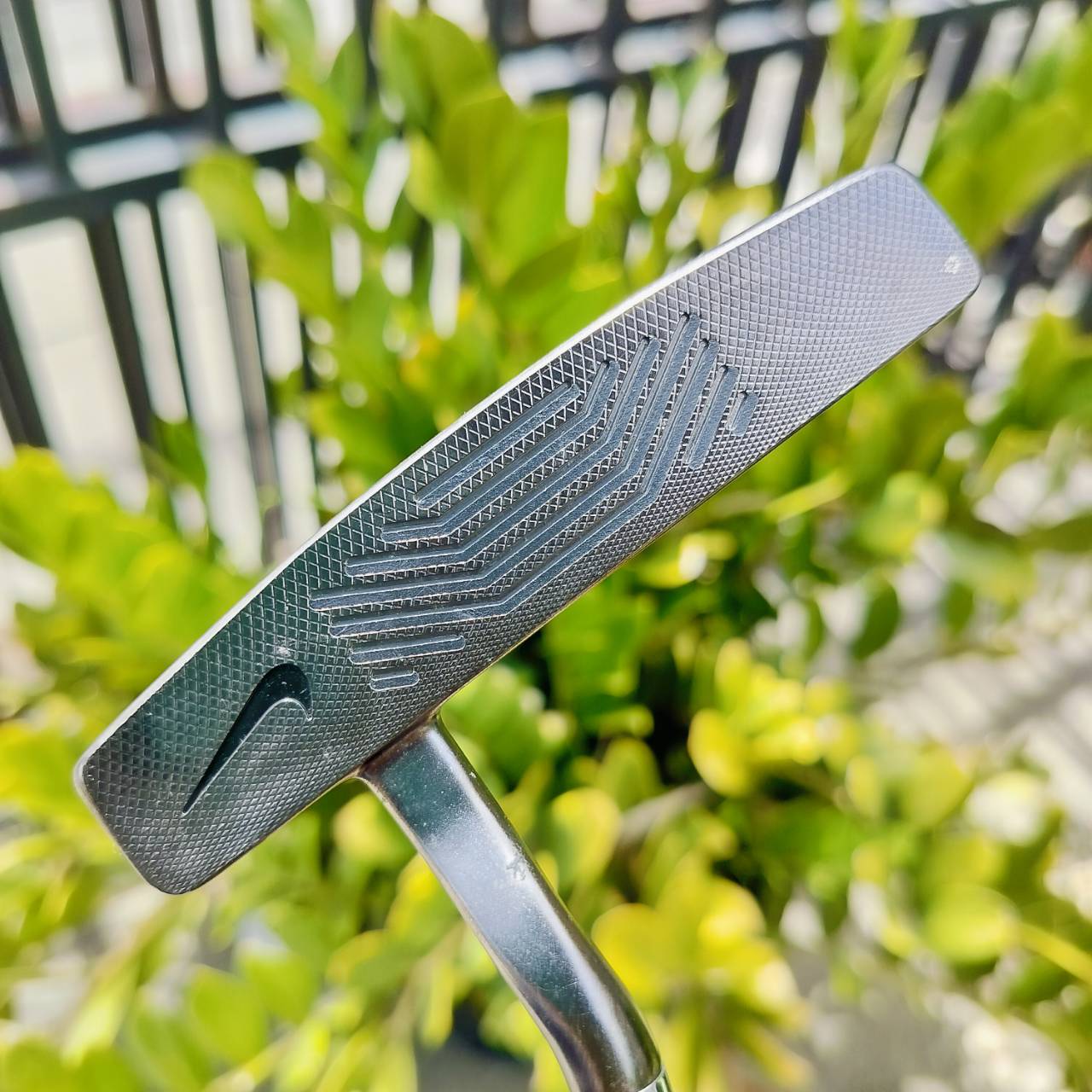 PUTTER NIKE METHOD MIDNIGHT 008 ความยาว 34 นิ้ว พัตเตอร์สุดพรีเมี่ยม หน้าสัมผัสวัสดุพิเศษ ทำให้ลูกเกาะไลน์มาก ไม้กอล์ฟพรีเมี่ยมญี่ปุ่นมือสอง By NakaraLuxurious