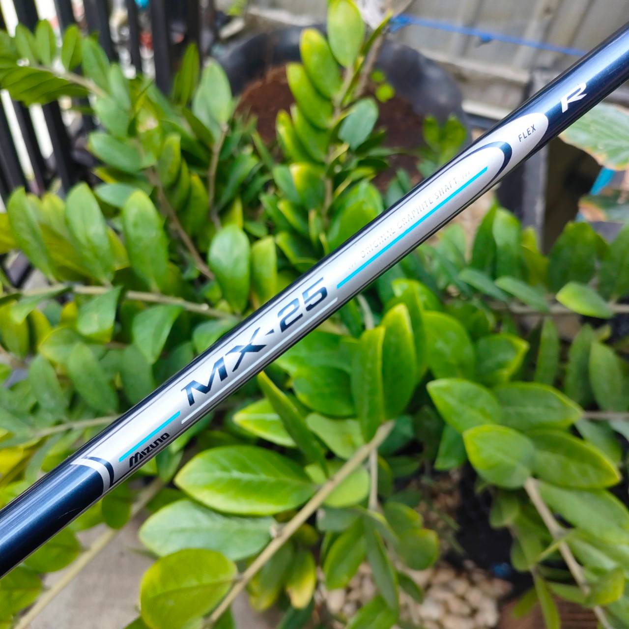 เหล็ก5 MIZUNO MX-25 HEMI COG ก้าน MX-25 FLEX R มือสองสภาพนางฟ้า เหล็กยาวตีง่าย สุดยอด FORGED ตีทั้งนุ่ม โดนง่าย ได้ระยะ แม่นยำที่สุด ไม้กอล์ฟพรีเมี่ยมมือสอง By NakaraLuxurious