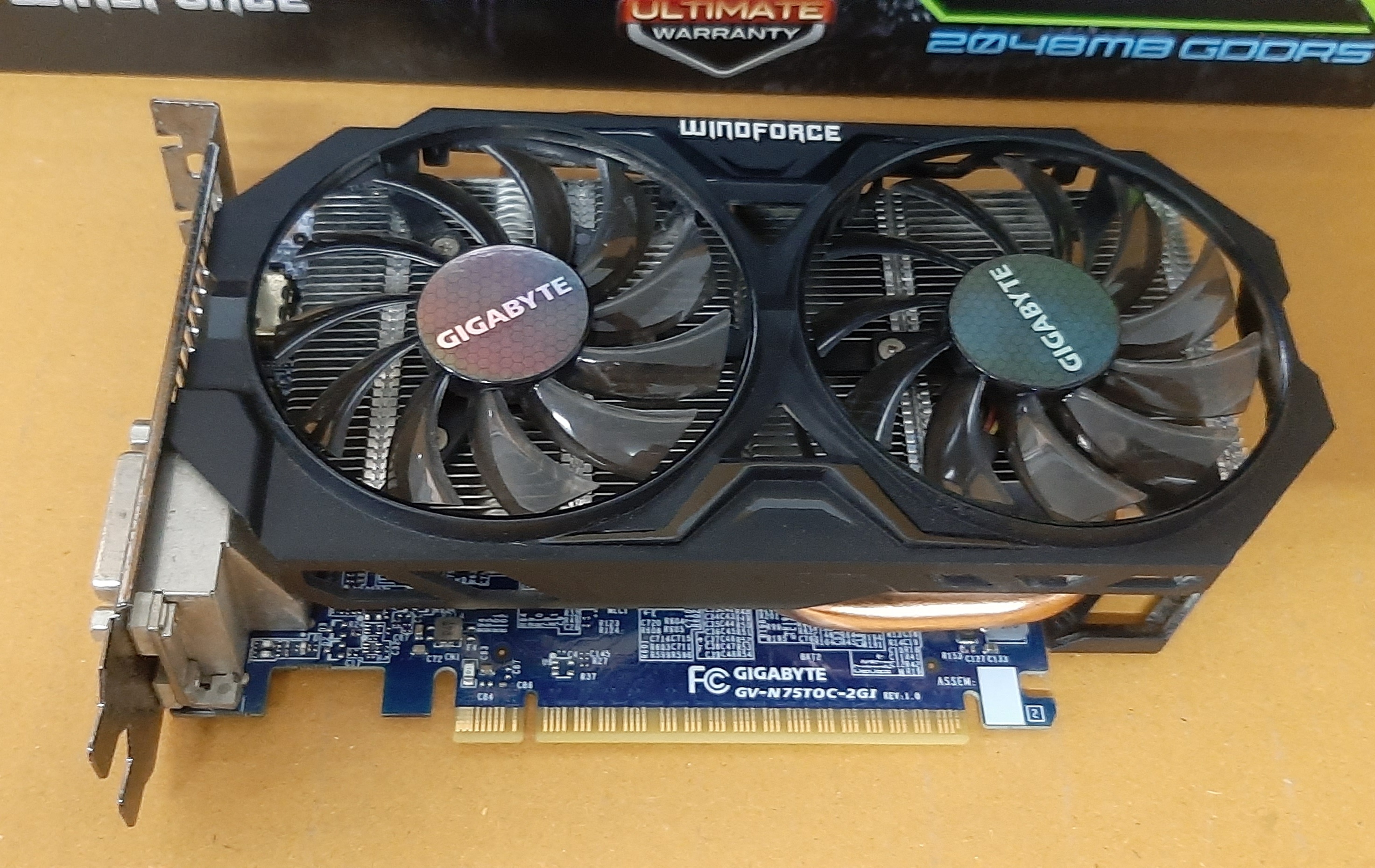 การ์ดจอมือสอง ยี่ห้อ Gigabyte รุ่น GTX750Ti 2GB DDR5 ประกันร้าน 1 เดือน