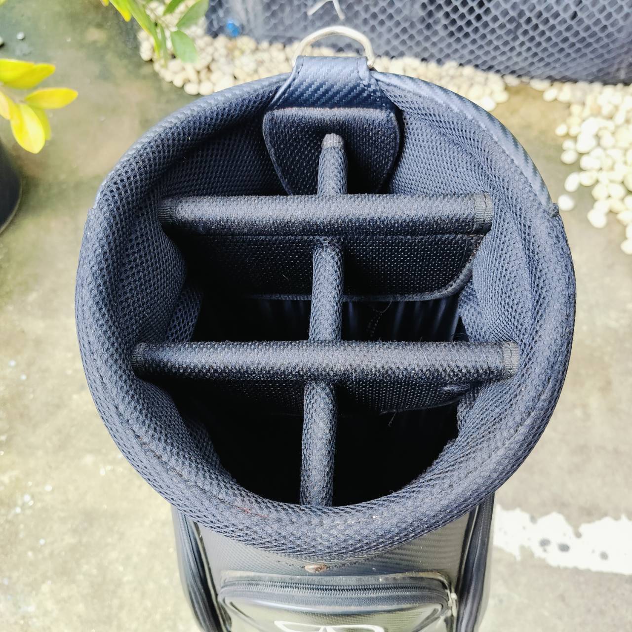 *** ไม่มีสายสะพาย *** ถุงกอล์ฟ MERCEDES BENZ ถุงลายเคฟล่าสวย ดุดันมากค่ะ ไม้กอล์ฟพรีเมี่ยมญี่ปุ่นมือสอง ของแท้ By NakaraLuxurious