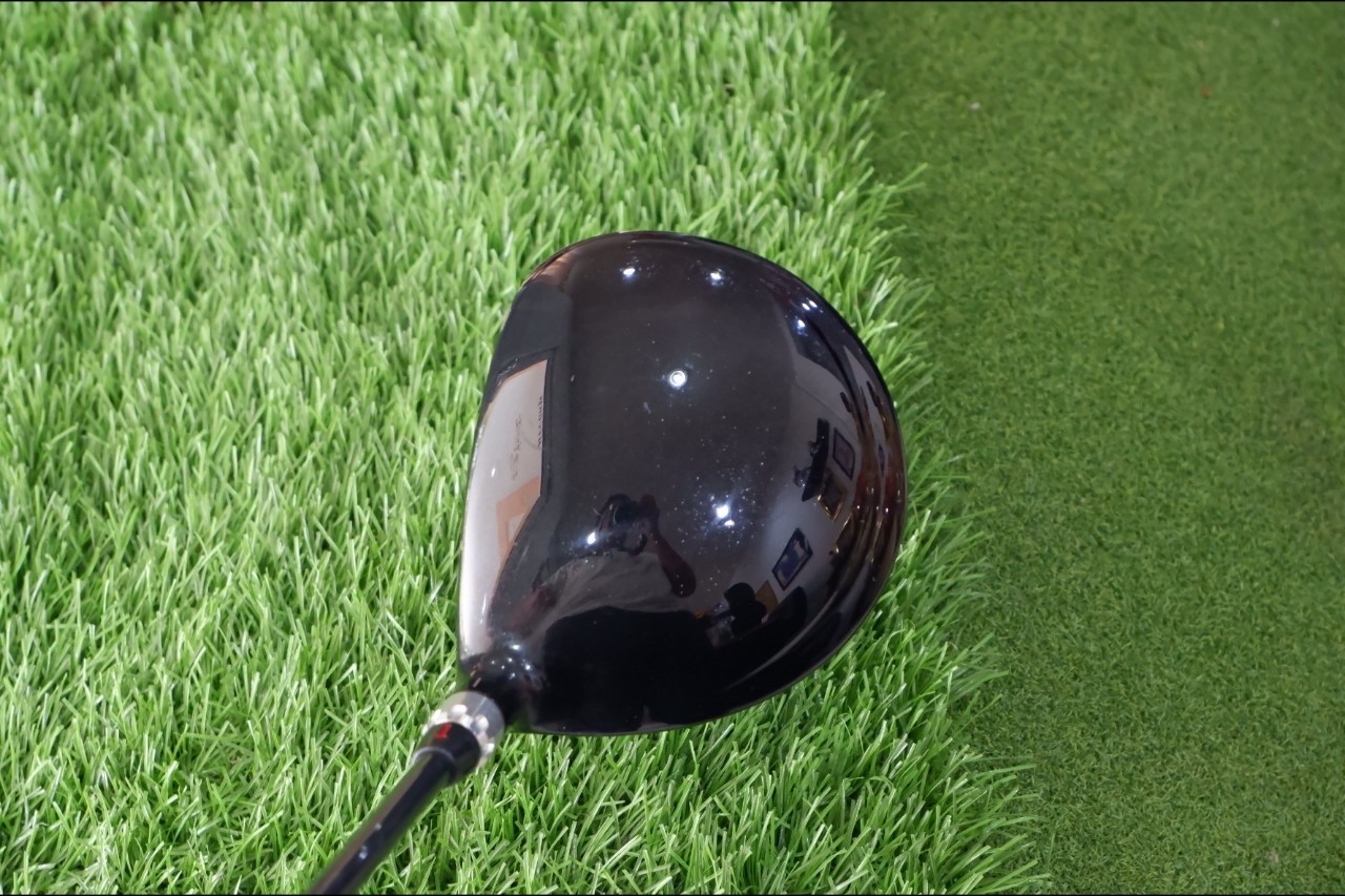 DRIVER NIKE VICTORY RED STR8-FIT TOUR 9.5