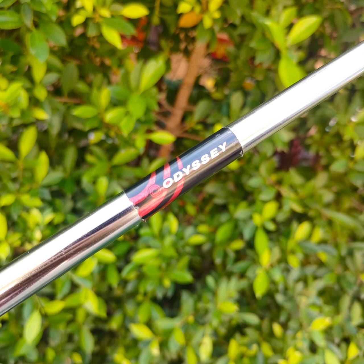 PUTTER ODYSSEY 2-BALL BLADE WHITE HOT XG ความยาว 34 นิ้ว สองบอลเล็งง่าย และเวลาเหวี่ยงจะรู้เลยว่าสโตรค ของเรานั้นเบี้ยวหรือไม่ กริพสวยเดิม สุดยอดเพราะหน้า XG ไม้กอล์ฟมือสอง ของแท้ BY NakaraLuxurious