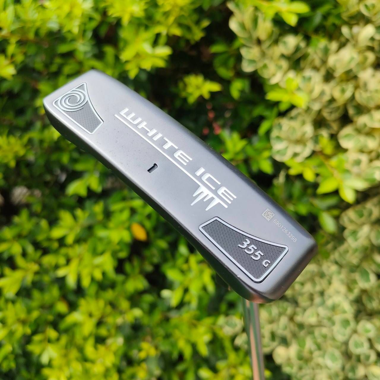 PUTTER ODYSSEY WHITE ICE 355 G ความยาว 34 นิ้ว ก้าน ODYSSEY เดิมๆ ** กริฟมีตำหนิ ** นอกนั้นสวยมากๆ พัตต์ดีมาก รุ่นนี้ทำน้ำหนักได้ดีมากๆ พัตต์นุ่ม บล๊านส์แบบสุดๆ ฟีลลิ่งเลิศ