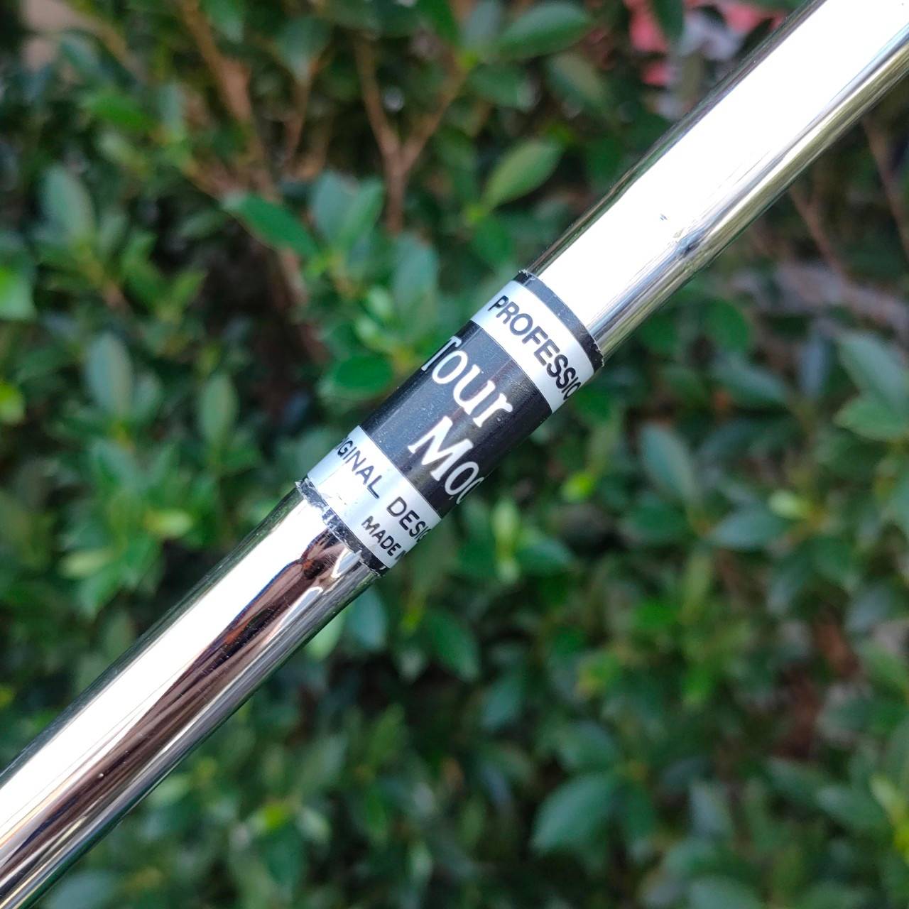 ไม้กอล์ฟครบชุด พร้อมออกรอบได้เลย!!! FITWAY 420V ตีง่าย ตีไกลแน่นอน Driver ตัวโต และ FW 3 - 5 แบนๆ รูปทรงน่าตีมาก ตีลูกลอยได้ง่าย และเสียงเพราะวัสดุดีมากๆ ชุดเหล็ก 5 - 9 เเละ PW AW SW มี WEDGE ให้ถึงสามตัวแล้ว PUTTER TOUR MODEL II