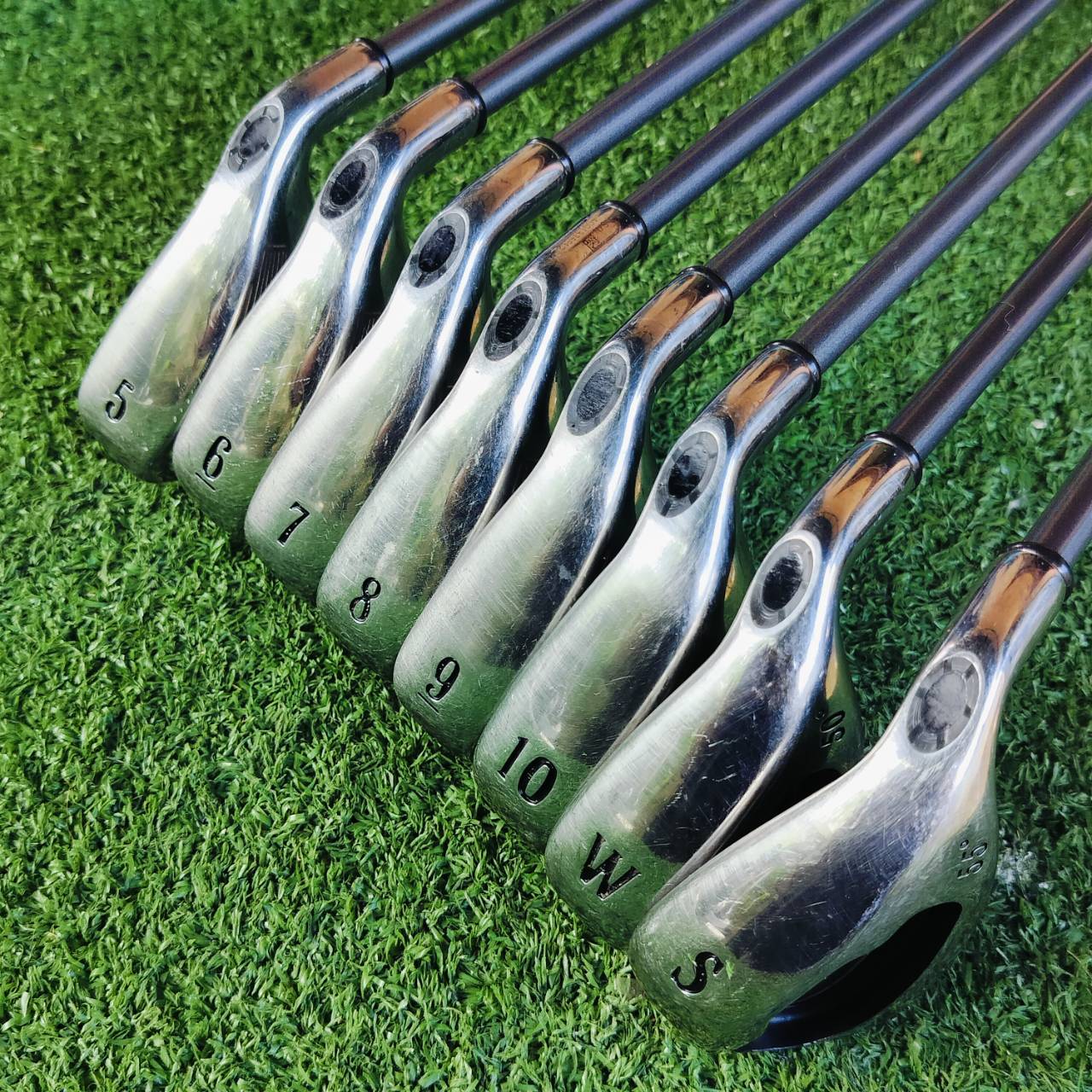 🌺ไม้กอล์ฟสำหรับผู้หญิง🌺 ชุดเหล็ก Callaway BIG BERTHAR มีเหล็กถึง เหล็ก 10 เลยค่ะ ก้าน JV45 igB FLEX LADY ก้านเบามากๆ เป็น JAPAN SPEC เหมาะกับคุณผู้หญิงเอเชียโดยเฉพาะ ก้านเสียบแบบเจาะทะลุ ได้ฟีลลิ่งพิเศษ ไม้กอล์ฟพรีเมี่ยมมือสอง ของแท้ By Na