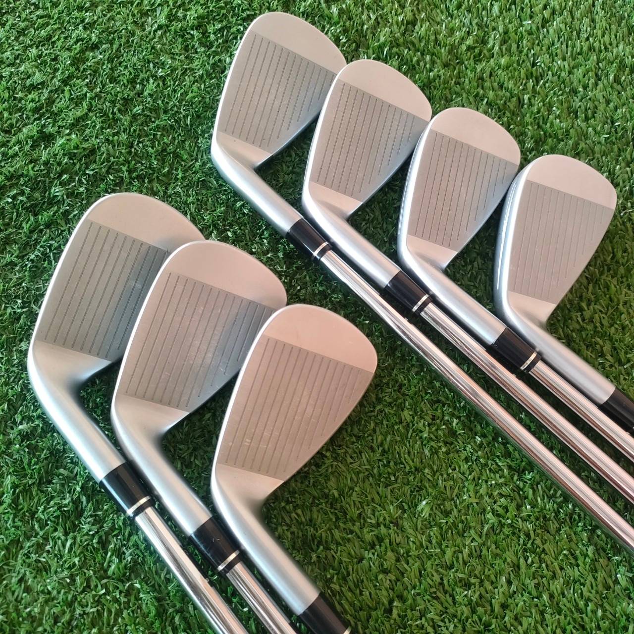 ชุดเหล็ก HONMA T//WORLD GS มีเหล็ก 4-10 ก้าน DYNAMIC GOLD S400 กริพ CADERO ทั้งชุด, สภาพสวย ชุดนี้รุ่นใหม่ออกปี 2021, เหล็กมี CAVITY ตีง่ายมาก!! ไม้กอล์ฟมือสอง ของแท้ BY NakaraLuxurious