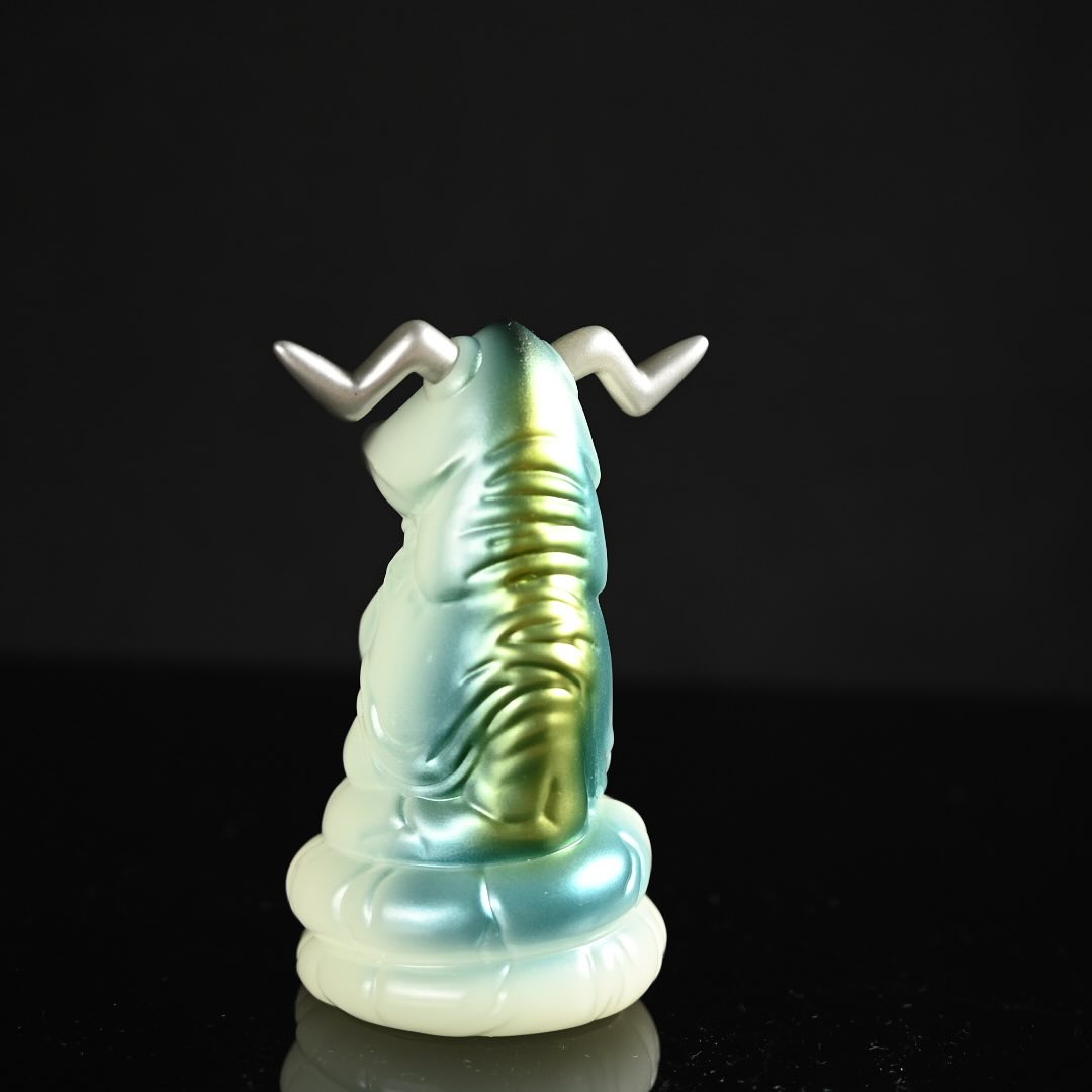 [สั่งจอง]Planet-x Asia : Elekking (Adult & Baby Set) GID (25Cm)