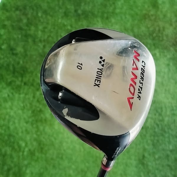 DRIVER YONEX CYBERSTAR NANO V องศา 10 ก้าน YONEX ผลิตด้วย นาโนคาร์บอน ผสมกับไทเทเนี่ยม สุดยอดก้านเลยค่ะ FLEX R ไม้กอล์ฟพรีเมี่ยมมือสอง ของแท้ By NakaraLuxurious