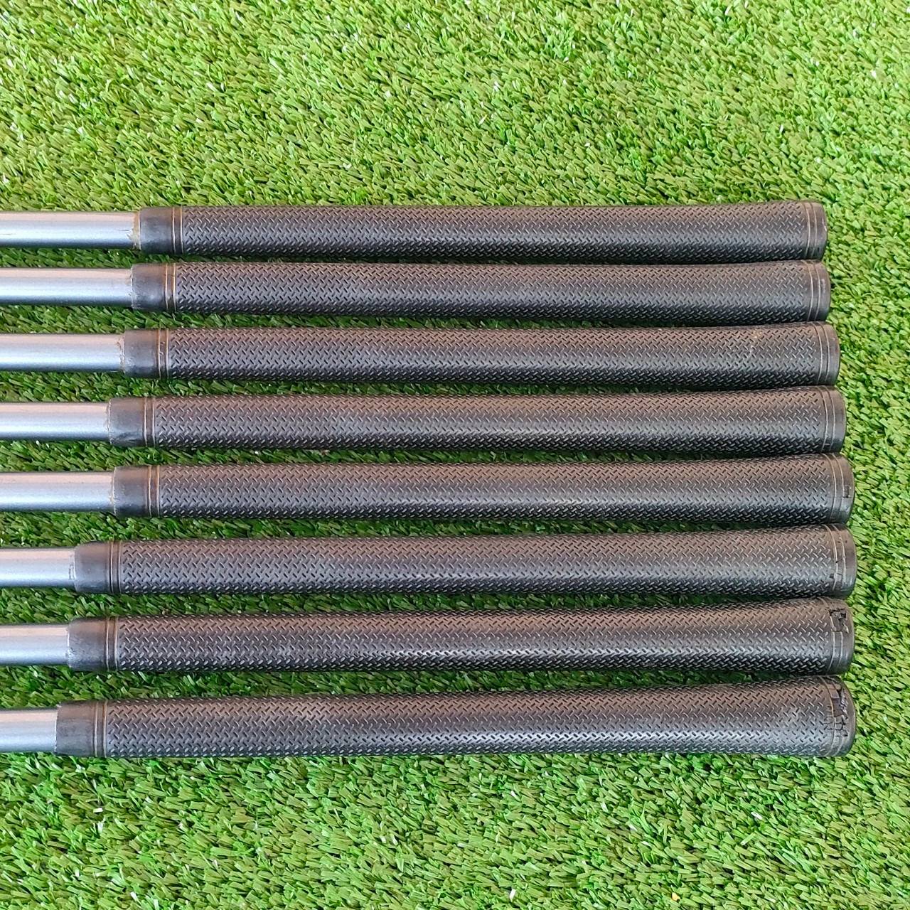 ชุดเหล็ก CALLAWAY HAWK EYE มีเหล็ก 4-9 เเละ PW เเละ SW ก้าน HAWK EYE FLEX R