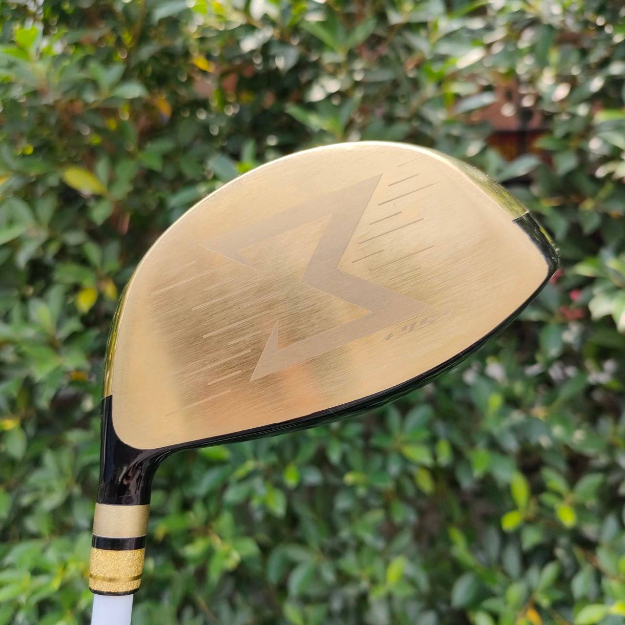 Works Golf hyper blade Premier องศา 9.5 ก้าน MITSUBISHI RAYON FLEX SR ตีไกลสุดขีดเลยครับ อายุ 80 ตีได้ 300 หลา รับประกันไกลขึ้นแน่นอน!!! หน้าเด้งขีดสุด!!!