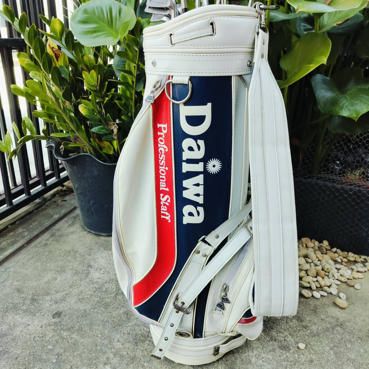 FULLSET DAIWA TWIN CUT SOLE ก้านกราไฟต์ DAIWA คุณภาพสูงมาก FLEX R ทั้งชุด มี COVER กำมะหยี่ ไม้กอล์ฟพรีเมี่ยมมือสอง ของแท้ By NakaraLuxurious