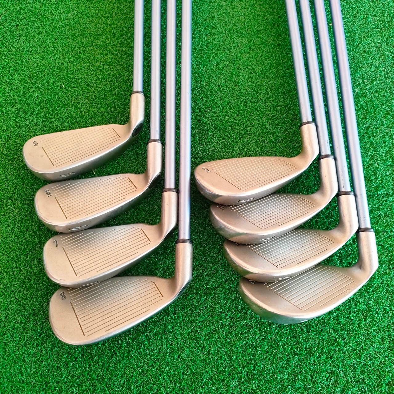 **ไม้กอล์ฟสำหรับผู้หญิง** ชุดเหล็ก CALLAWAY BIG BERTHA X-12 LADY มีเหล็ก 5-9 เเละ PW AW SW ก้าน SUPER JV200 FLEX L