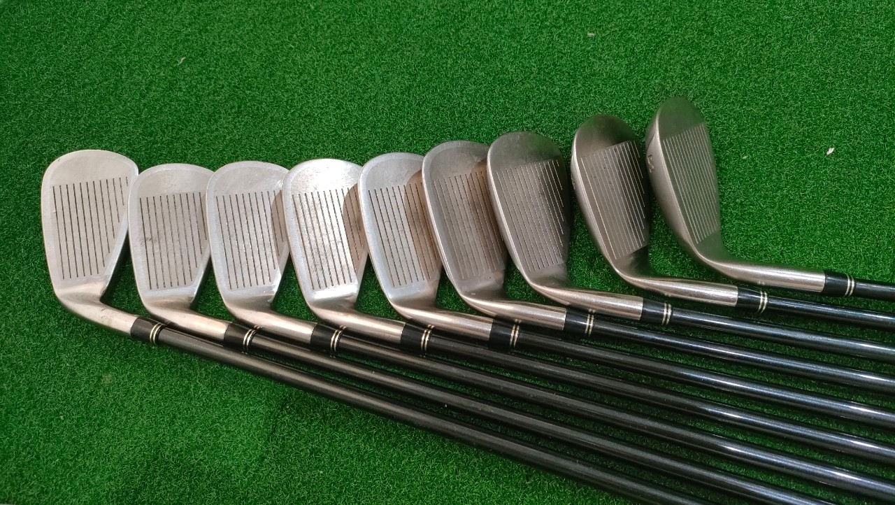 IRON SET BRIDGESTONE TOUR STAGE VIQ