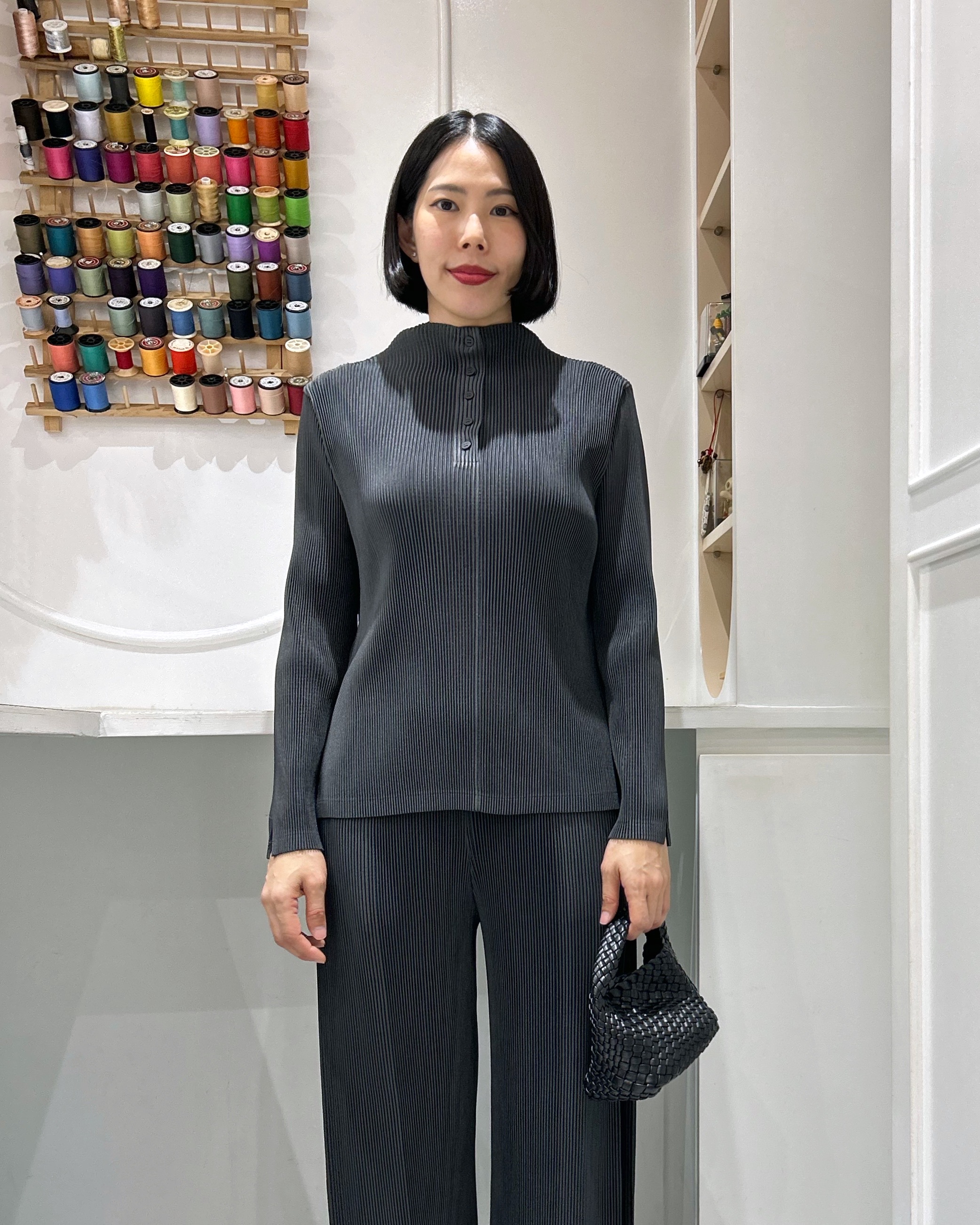 2MUAY รุ่น GJO11551 เสื้ออัดพลีท THICK HIGH NECK BUTTON FRONT PLEATED TOP 8 สี FREE SIZE