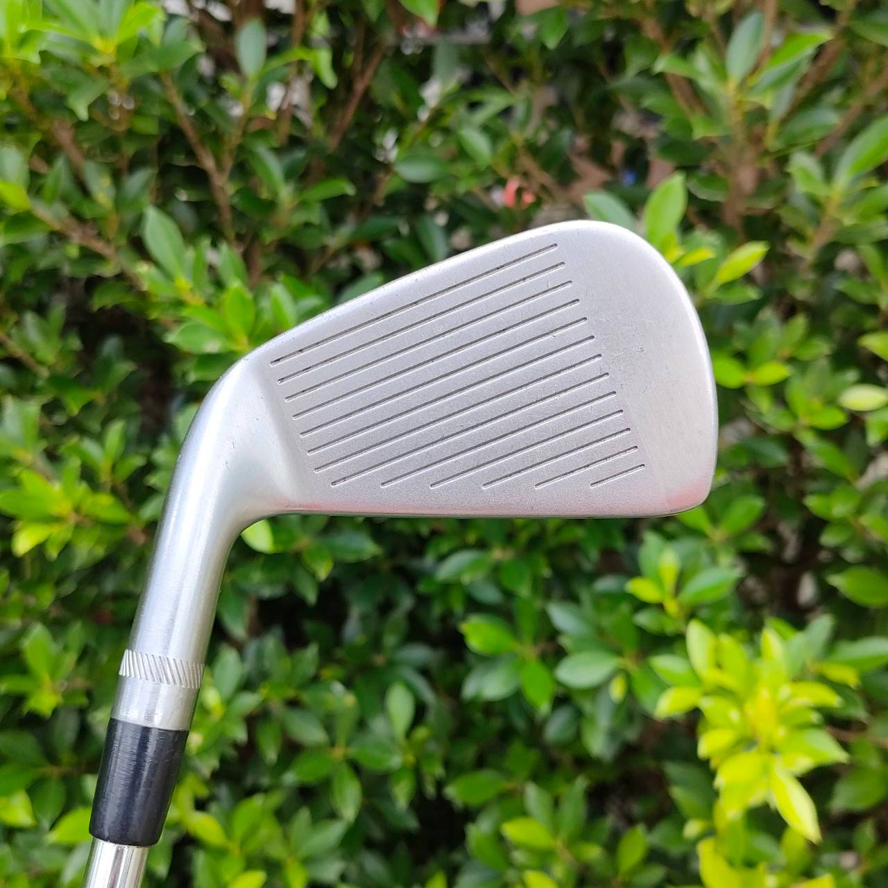 ชุดเหล็ก TITLELIST 762 DCI มีเหล็ก 3-9 PW ทั้งหมด 8 ชิ้น ก้าน DYNAMIC GOLD R300 เหล็กคม ตีไม่ยากครับ ให้สปินได้จัด