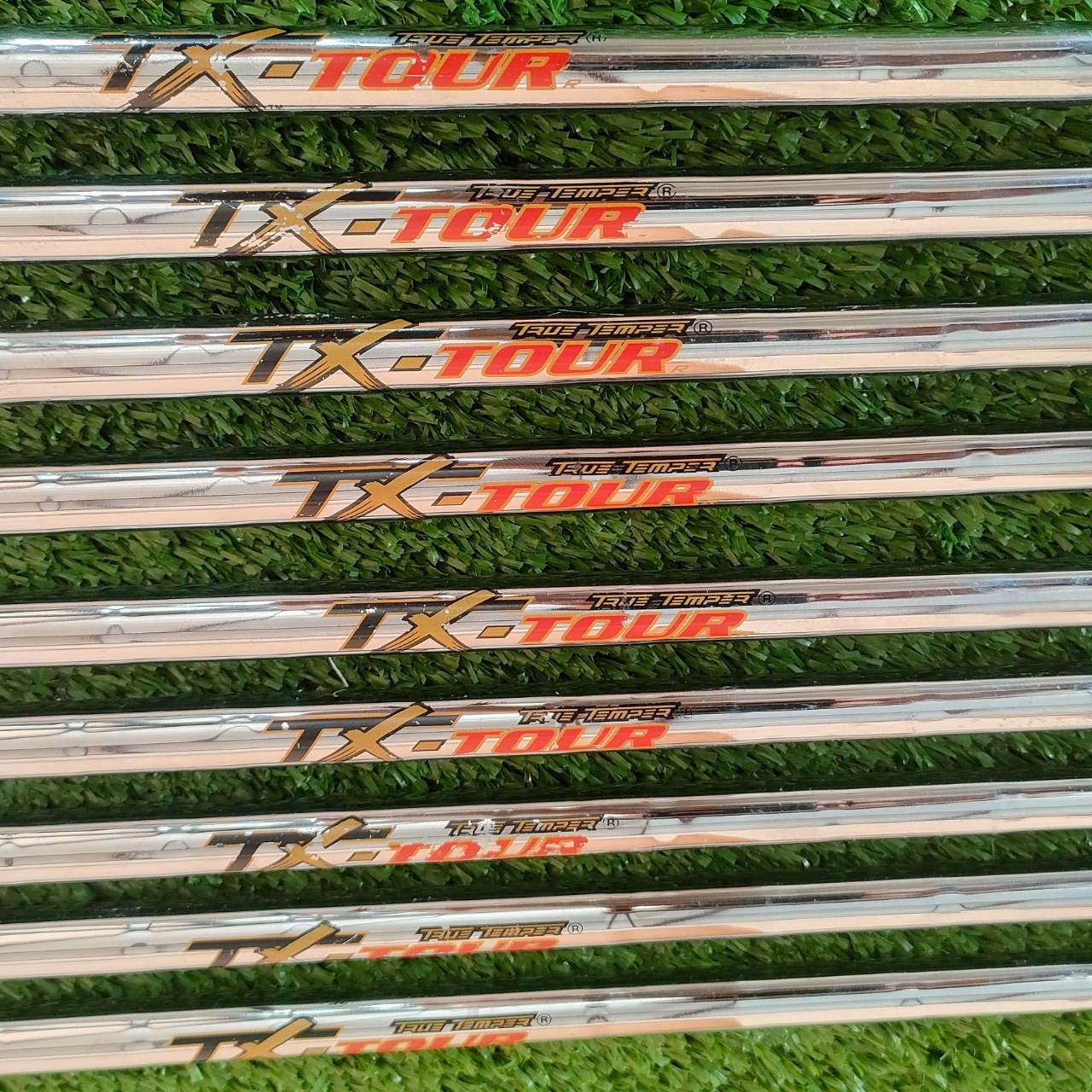 ชุดเหล็ก TITLELIST DCI มีเหล็ก 3 - 9 เเละ PW เเละ SW ก้าน TX-TOUR FLEX R สภาพสวยเดิมๆครบ