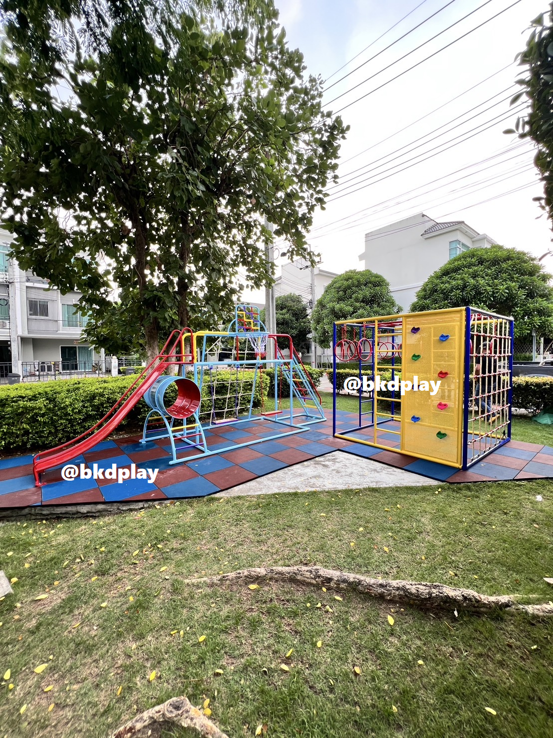 แผ่นยาง EPDM ราคาต่อ1ตร.ม. 4แผ่น แผ่นยางสังเคราะห์ ,แผ่นปูกันกระแทก,แผ่นปูพื้นสนามเด็กเล่น, พื้นยางEPDM ,ปูสนามเด็กเล่น,สนามกีฬา ห้องฟิตเนส พร้อมส่ง ราคาโรงงาน มีสีดำ เทา น้ำเงิน เหลือง แดง เขียว